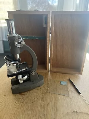 Vtg Selsi Japan Microscope 75x 300x 600x With 3 Slides • $12.99