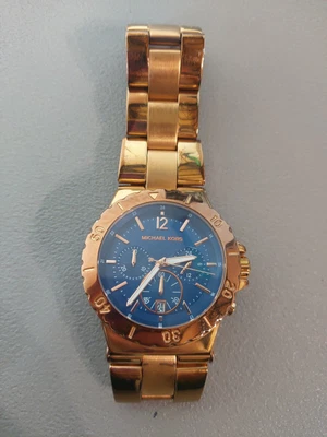 £60 • Buy Michael Kors ML-5410 Ladies Analogue Gold Coloured Watch - Chunky Strap And Face