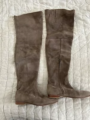 Country Road Suede Boots 37 • $50