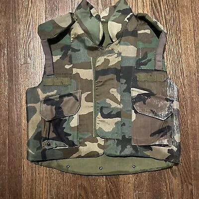 1980s US Army Body Armor Fragmentation Protective Vest Woodland Camo Size Large • $100