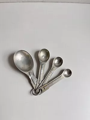 Vintage 1950s Aluminum Metal Measuring Spoons On Metal Ring Round Set Of 4 • $6.95