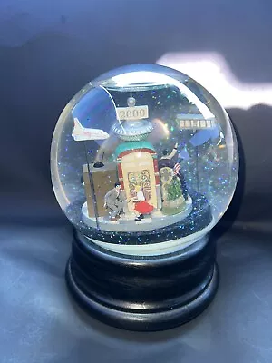 Saks Fifth Avenue Musical Moving Snow Globe Millennium 2000 • $29.99