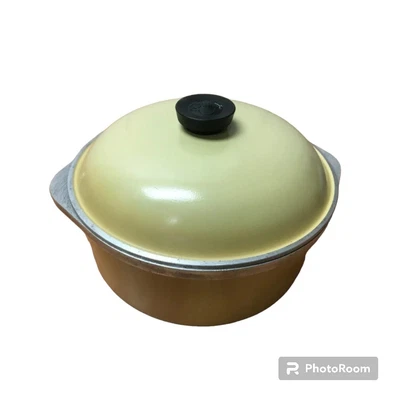 $29.99 • Buy Vintage Club Classic Cast Aluminum Harvest Yellow 4 Quart 10  Stock Pot W/ Lid 