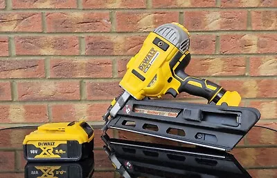 DeWalt DCN692 Type3 18V Brushless First Fix Nail Gun Nailer Manufactured 2020 • £180