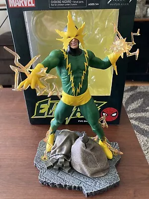Diamond Select Gallery Diorama Electro Marvel - Used With Box • $32