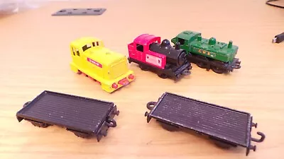 BM50: Matchbox Superfast Shunter Stream Loco Pannier Loco & 2 Flat Bed Wagons • $9.95