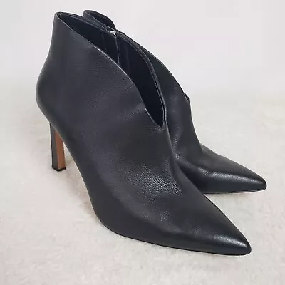 Vince Camuto Womens Sestrind V Throat Black Leather Boots Booties Size 9.5 • $37.98