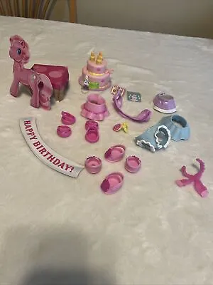 2007 Hasbro My Little Pony Birthday Set With Pony Clothes And Shoes  • $4