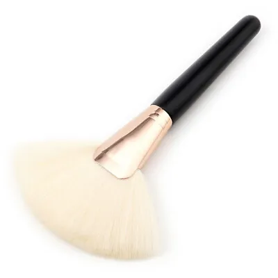 Makeup Large Fan Goat Hair Blush Face Powder Foundation Cosmetic Brush  • £3.82