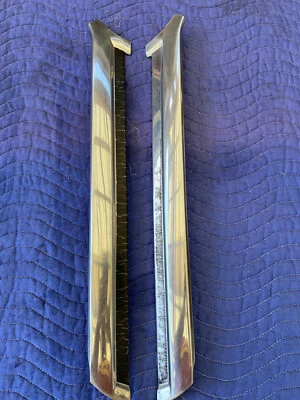 $42.95 • Buy Nissan Datsun 280ZX 2+0 Windshield Trim Pillar T-top OEM 79-83