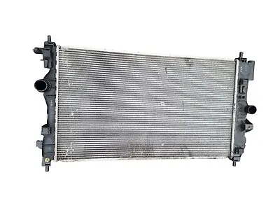 Vauxhall Zafira Tourer C 2014 2.0 Diesel Front Water Cooling Radiator 13312812 • £55