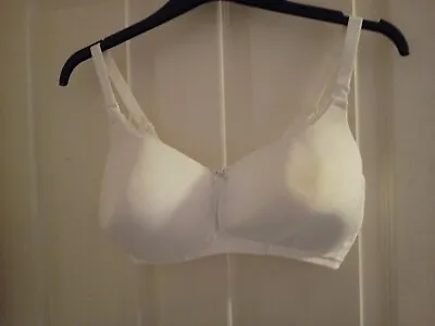 40D White Marks And Spencer Nursing Bra. No Padding No Wires. Comfortable Fit  • £5.99