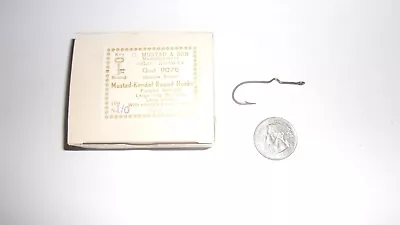 100 Vintage Mustad 9076 Kink In Long Shank Bronze 1/0 Popper Hook Fly - NOS • $5.99