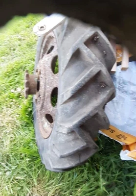 £200 • Buy Pair Of 6x22 Cross Pattern Firestone Tyres And Wheels