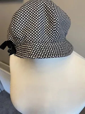 £9.99 • Buy Accessorize Womens Baker Boy Style Cap Black & White With Bird Beads And Ribbon 