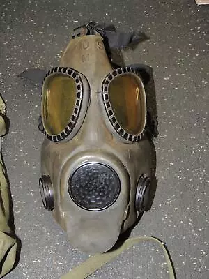  US Vietnam M17 Gas Mask Protective Field Medium In Bag • $79.99