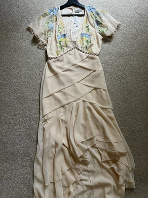 $18 • Buy Asos Embroidered Dress UK Size 10