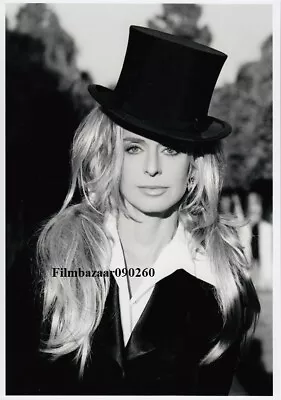 FARRAH FAWCETT - 10  X 7  B/w Portrait Photograph Circa 2000s • £2.30