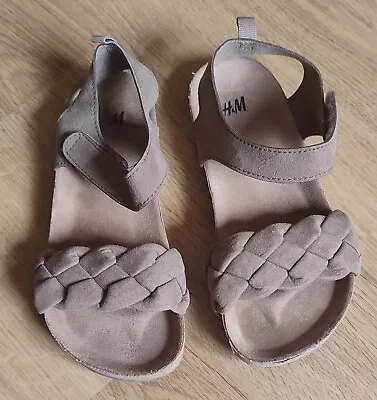H&M Girl Tan Suede Sandals UK 11 In Vgc • £3.99