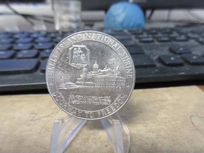 $34.95 • Buy 1965 D1965-4b Statue Of Liberty Centennial / Ellis Island US Mint Silver Medal