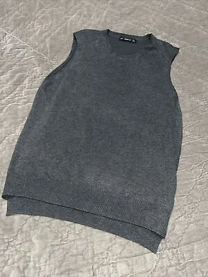 Zara Sleeveless Women’s Gray Knit Top Large • $14