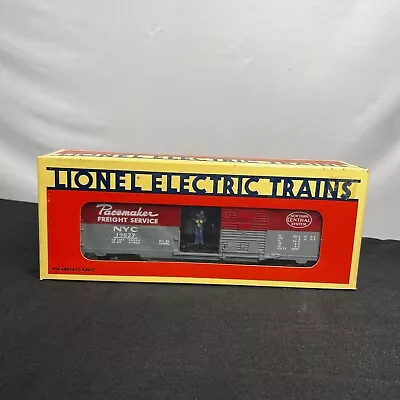 NEW Lionel - 6-19827 NY Central Operating Boxcar • $45