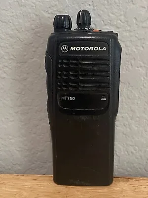 Motorola HT750 VHF Two Way Radio AAH25KDC9AA3AN  136-174 Mhz 16 Channel 5 Watt • $60