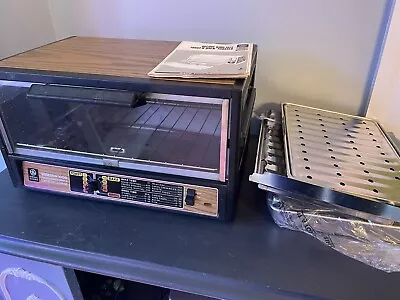 Vintage General Electric GE Versatron 1000 Toaster Oven Wood/Chrome With Manual! • $99.99