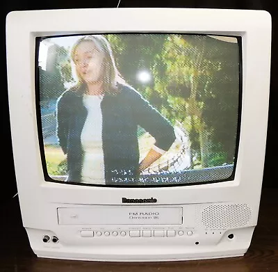 Vintage Panasonic PV-C1332W 13  Gaming TV Omnivision VCR Combo White - WORKING! • $109.99