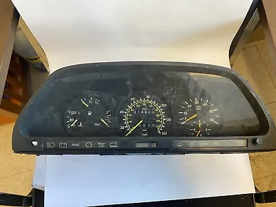 Mercedes Benz W126 Speedometer Instrument Cluster 126 542 39 57 • $120