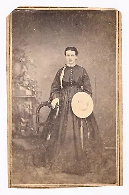 ANTIQUE CDV CIRCA 1860s A.V. RAY GORGEOUS YOUNG LADY HOLDING HAT PENNSYLVANIA • $12.99