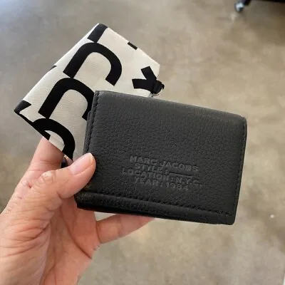 Marc Jacobs The Leather Medium Trifold Wallet • $90