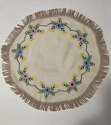 Vtg Dresser / Table Scarf Hand Embroidered Flowers Fringe Round Grannycore ~Flaw • $5.95