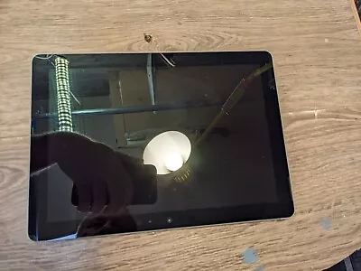 £50 • Buy Microsoft Surface Go. 64 Gb, 4gb RAM. Excellent Cond. Fully Working.