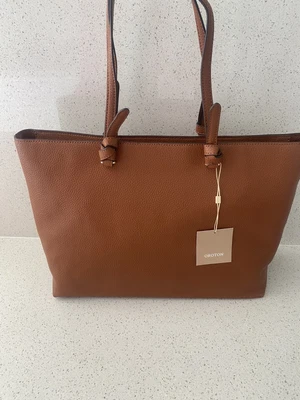 $250 • Buy Oroton Atlas Shopper Tote Cognac
