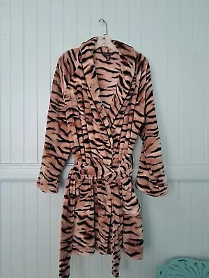 Victoria's Secret Micro Fleece Plush Tiger Print Short Robe Sz M L • $29.99