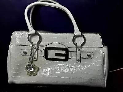 Vintage Guess White Faux Crocodile Handbag Purse  Medium  • $39.99