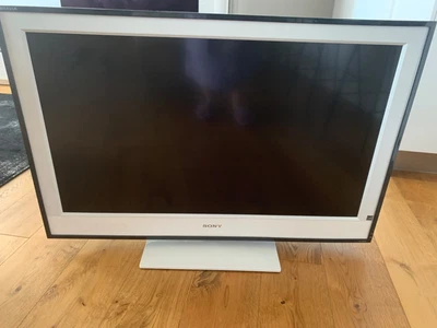 $100 • Buy Sony Bravia TV 40 Inch