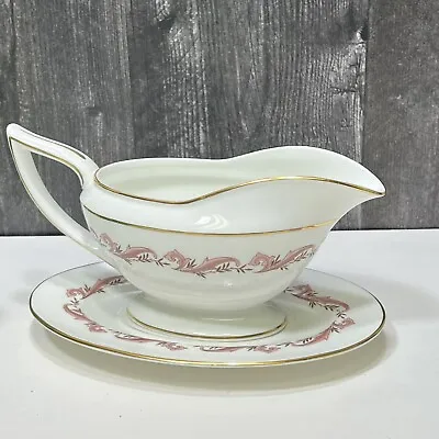 Minton Laurentian Gravy Sauce Boat And Underplate  • $37.80