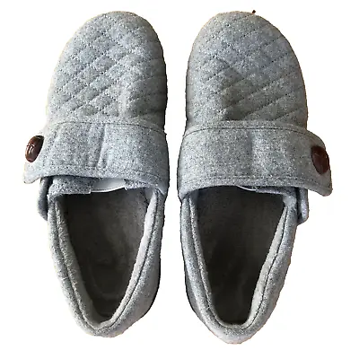 Vionic Jackie Slippers Shoes Comfort Outdoor Slip On Quilted Adjustable Size 8 • $24.90