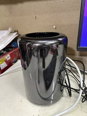 Mac Pro (Late-2013) 8-Core Xeon E5 3.0GHzFIREPRO D50032GB RAM 1TB SSD #4 • $999