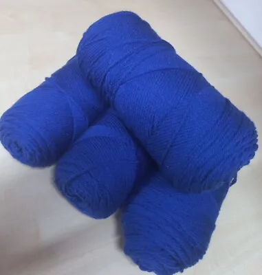 £5 • Buy Clearance Unbanded Knitting Crochet Yarn Wool Aran 4 = 810g Blue