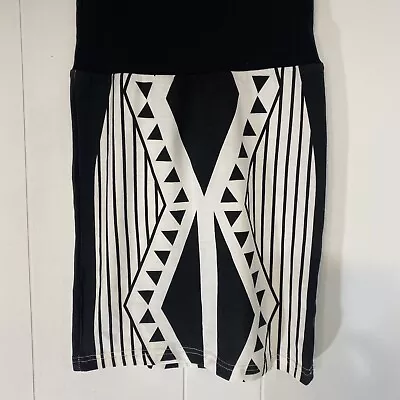 Mink Pink Skirt Womens Medium Black Tribal 0126 • $19