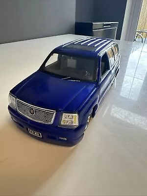 Jada Toys 1:18 2002 Cadillac Escalade • £7.50