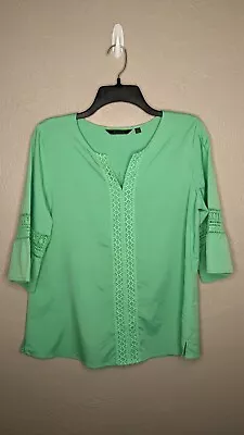 C. Wonder Womens Small Green Flutter Sleeve Blouse Crochet Lace Detail A287639 • $7.99