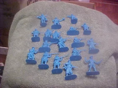 Vtg Revolutionary War Plastic Army Men  Blue Toy Figures Soldier Lot • $29.99