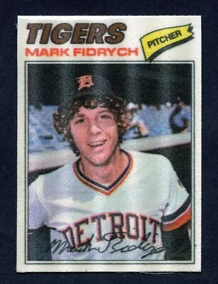 1977 Topps Cloth Sticker Mark Fidrych Rookie EX/MT Tigers • $17
