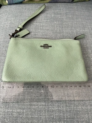 £15 • Buy Coach Polished Pebble Wristlet - Green