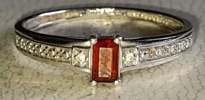 Uk Hallmarked 9ct White Gold Natural Emerald Cut Garnet & Diamond Ring.Sz U. • $232.11