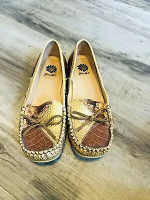 Yellow Box  Women's Flats Loafers Size 7.5 Leather Mock Gold & Sequin (S4) • $14.95